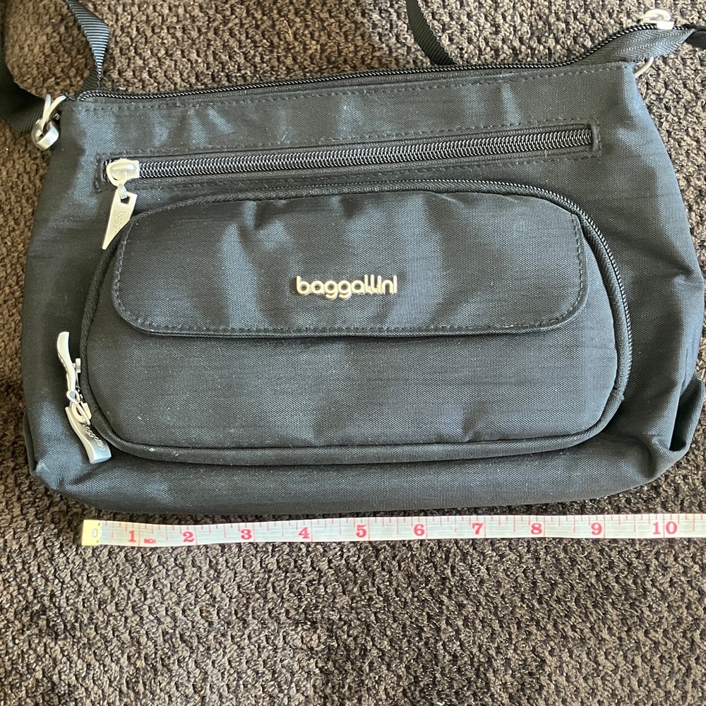 Baggalini crossbody purse - Picture 5 of 7